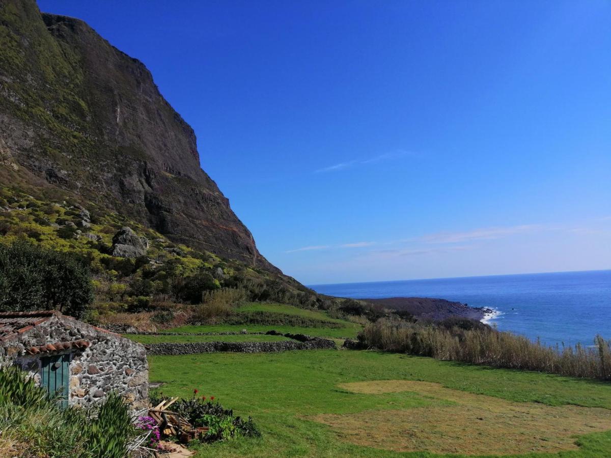 A Casa Do Ti Mendonca Villa Lajes das Flores Екстериор снимка